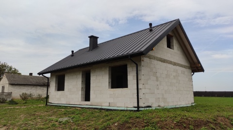 Projekt 70 m2"Adaś 2" MIESZKALNY na Pozwolenie/Zgłoszenie 7x10 2 pokoje Odbicie lustrzane